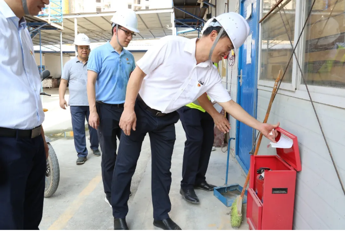 /QJ_032702232572.png 江國波檢查項(xiàng)目工地消防設(shè)施設(shè)置情況.png